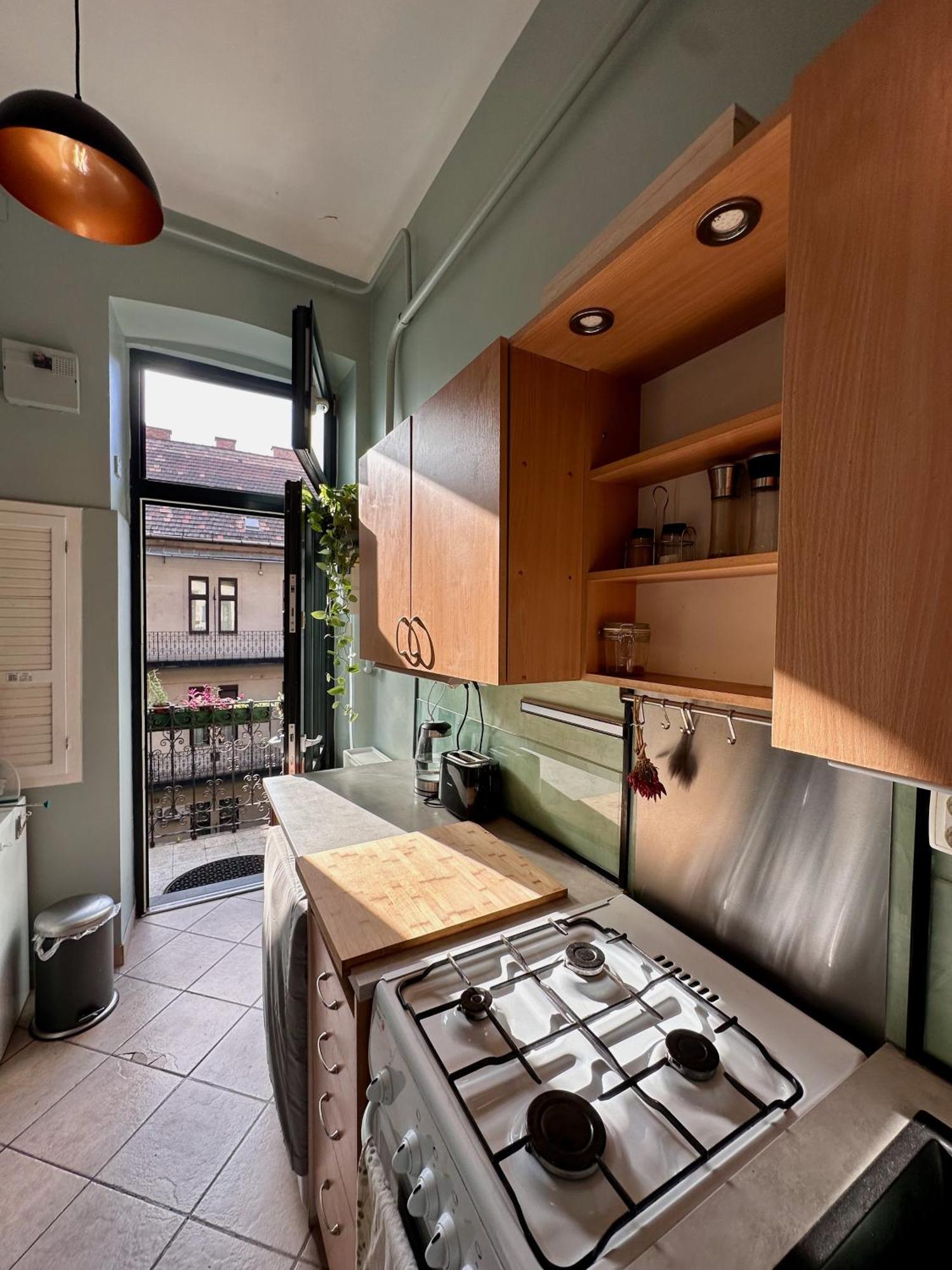 Centrally Located Studio Near Keleti Palyaudvar Budapest Bagian luar foto